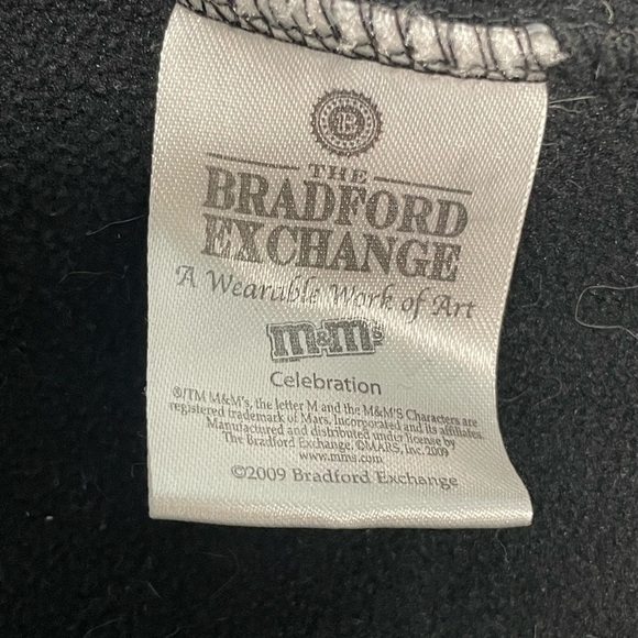 Bradford exchange wearable art M&M’s zip up fleece jacket (2009)size medium - Picture 4 of 7